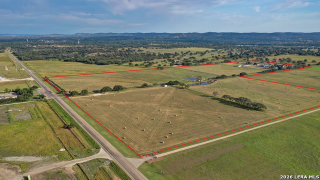 Listing photo id 2 for 2021 Fm 3240