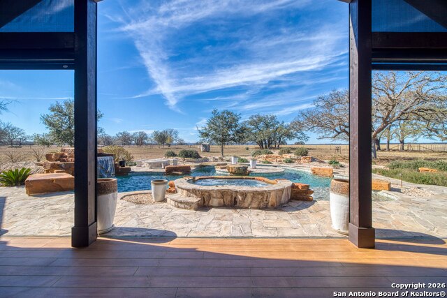 Listing photo id 40 for 2021 Fm 3240