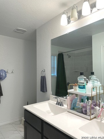 Image 14 of 23 For 10643 Military Dr W