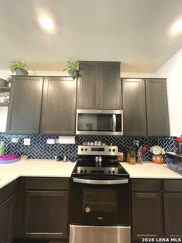 Image 5 of 23 For 10643 Military Dr W