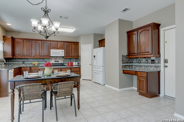 Image 10 of 34 For 5 Greta Dr  