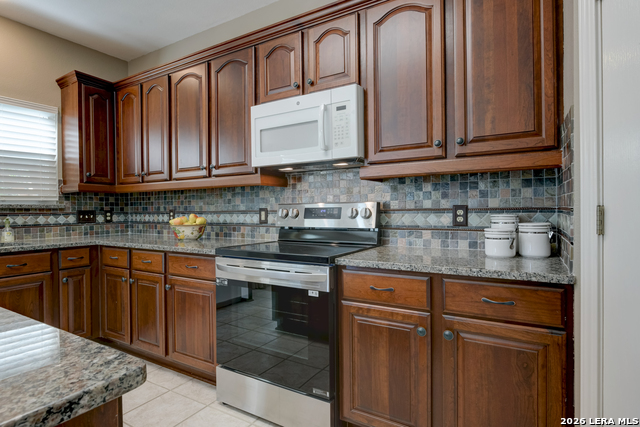 Image 12 of 34 For 5 Greta Dr  