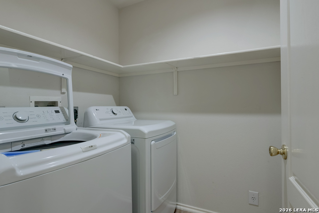 Image 31 of 34 For 5 Greta Dr  