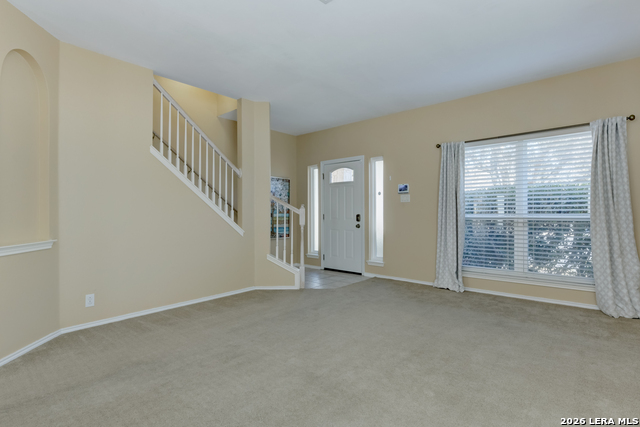 Image 4 of 34 For 5 Greta Dr  