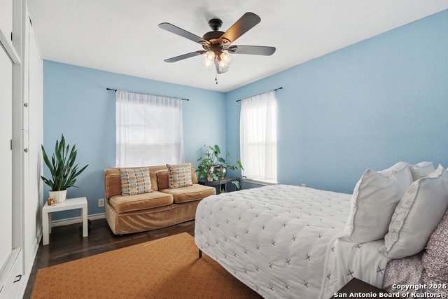 Image 14 of 25 For 219 Karen Ln