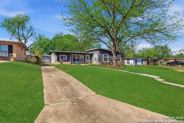 Image 2 of 25 For 219 Karen Ln