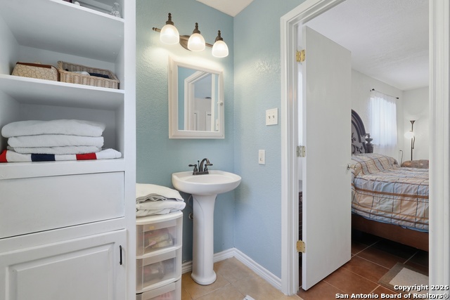 Image 21 of 25 For 219 Karen Ln