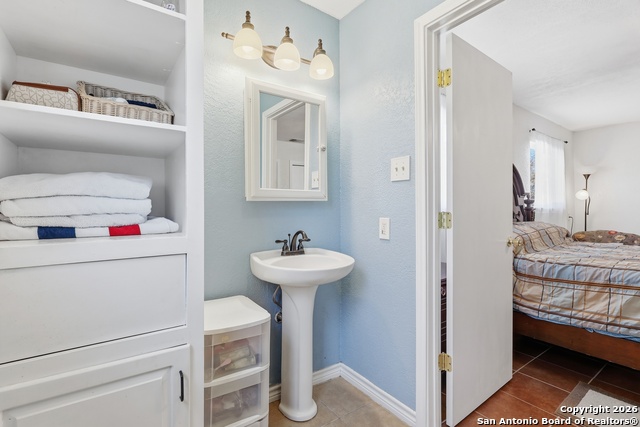 Image 23 of 25 For 219 Karen Ln