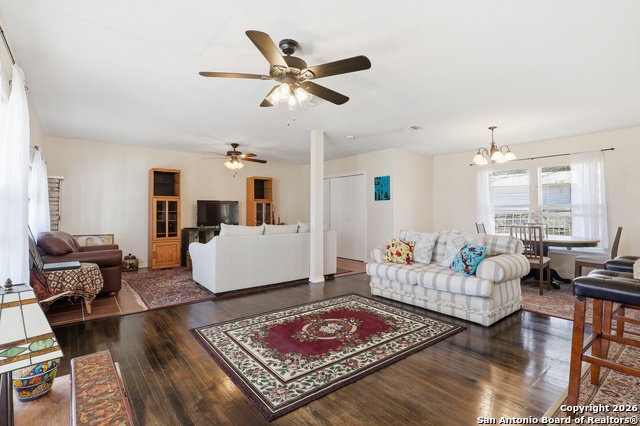 Image 5 of 25 For 219 Karen Ln