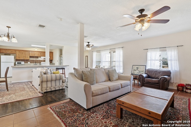 Image 7 of 25 For 219 Karen Ln