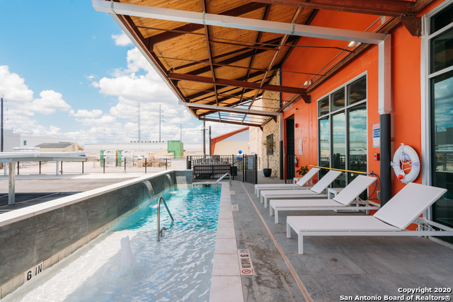 Image 2 of 20 For 210 Peden W 112