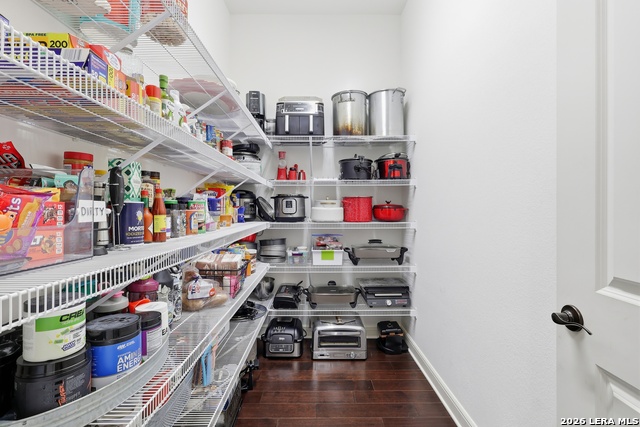 Image 10 of 39 For 239 Sittre Dr