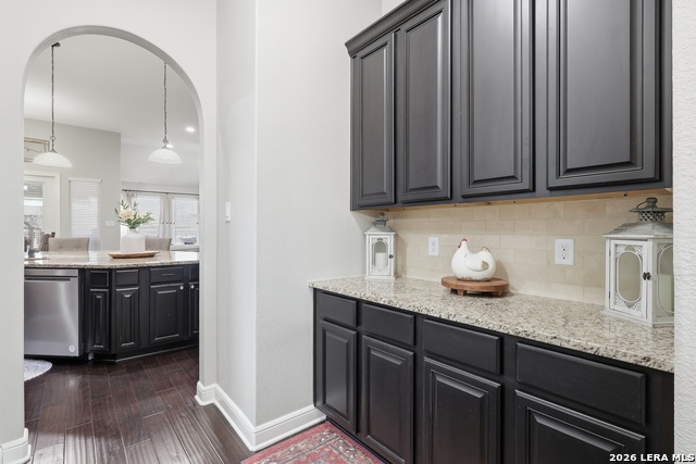 Image 9 of 39 For 239 Sittre Dr