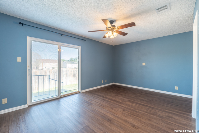 Image 11 of 22 For 4527 Stradford Place