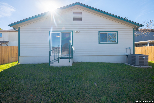 Image 21 of 22 For 4527 Stradford Place