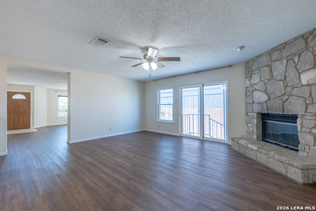 Image 7 of 22 For 4527 Stradford Place