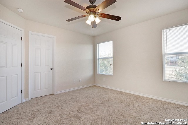 Listing photo id 9 for 4916 Appleseed Ct