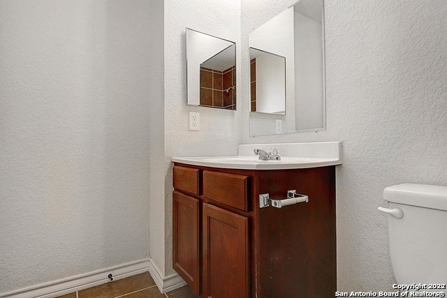 Listing photo id 10 for 4916 Appleseed Ct