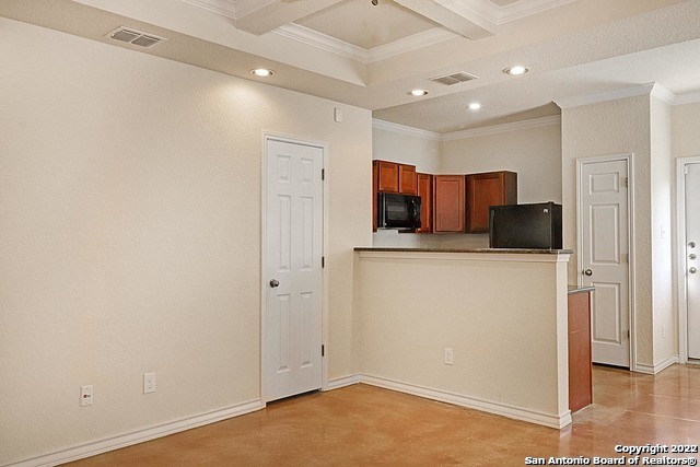 Listing photo id 2 for 4916 Appleseed Ct