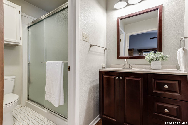 Image 11 of 22 For 11303 Vance Jackson  E3