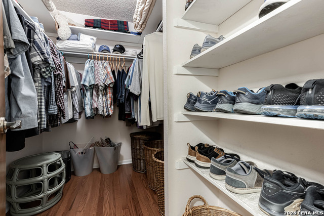 Image 12 of 22 For 11303 Vance Jackson  E3