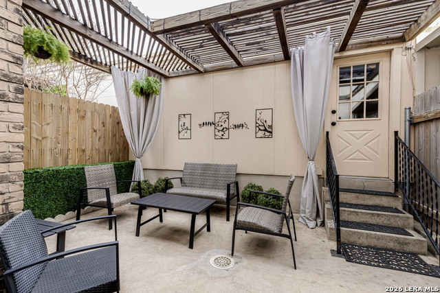 Image 17 of 22 For 11303 Vance Jackson  E3