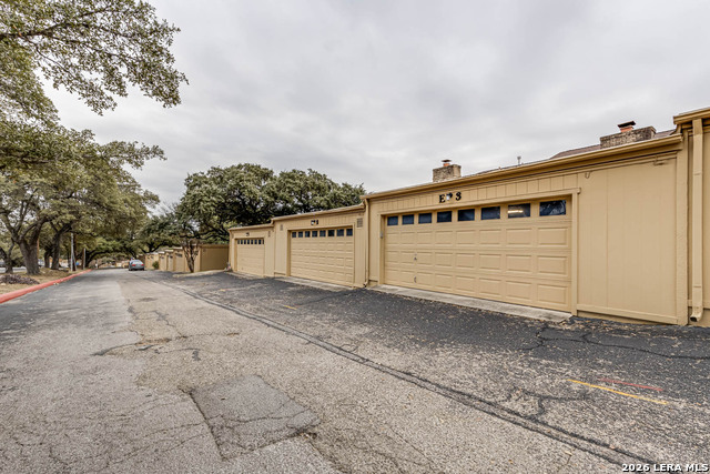 Image 21 of 22 For 11303 Vance Jackson  E3