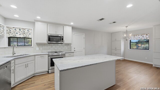 Image 17 of 50 For 132 Outer Dr W