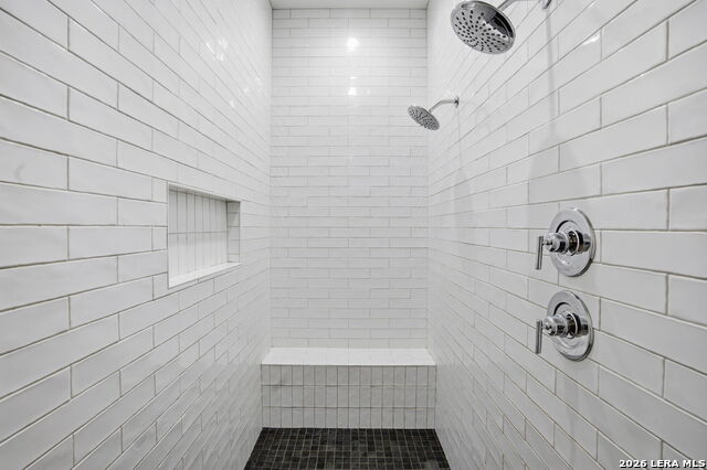 Image 29 of 42 For 153 Chisum  