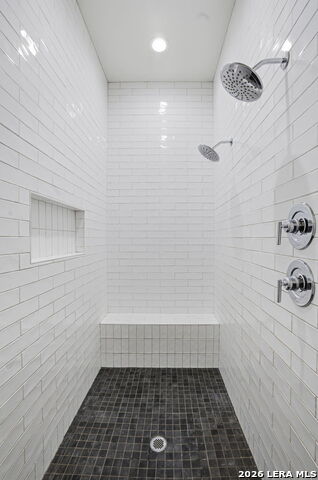 Image 30 of 42 For 153 Chisum  