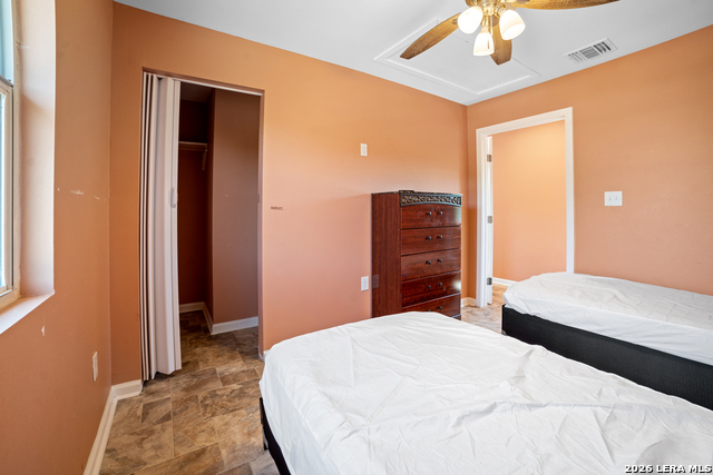 Image 10 of 19 For 232 Hobart  