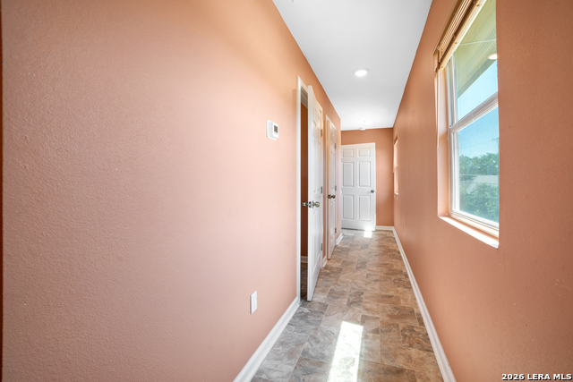 Image 9 of 19 For 232 Hobart  