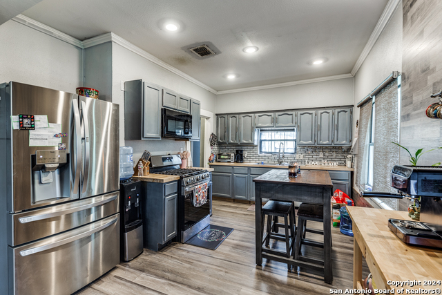 Image 7 of 21 For 1002 Lee Hall