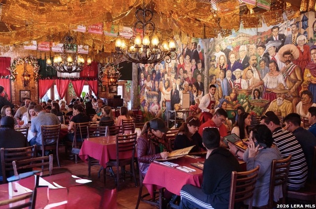 Image 27 of 33 For 410 Gulf  