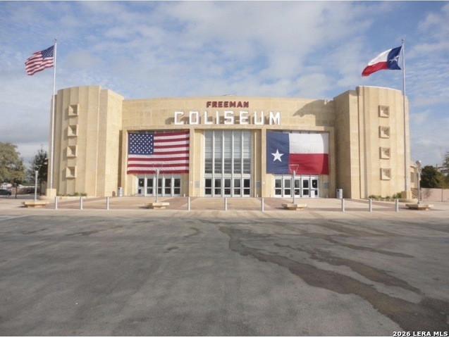 Image 29 of 33 For 410 Gulf  