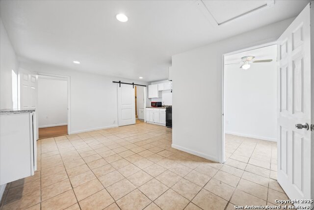 Image 18 of 26 For 234 Readwell Dr