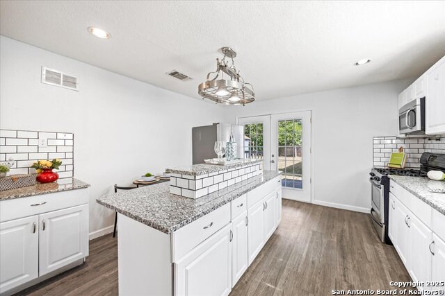 Image 8 of 26 For 234 Readwell Dr