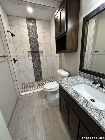 Image 17 of 26 For 108 Estates  