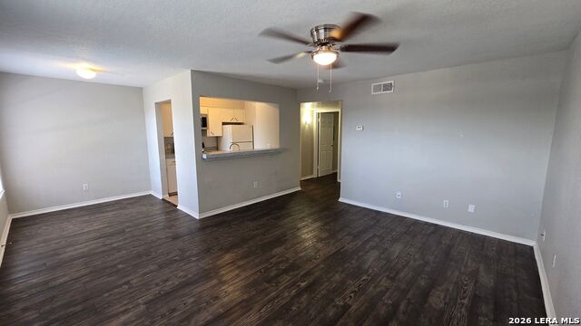 Details for 516 Gentleman  19, Balcones Heights, TX 78201