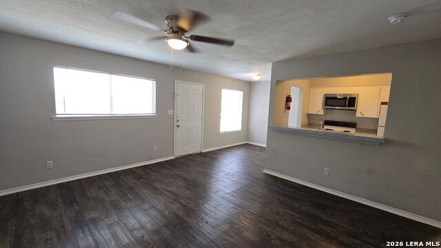 Image 5 of 7 For 516 Gentleman  19