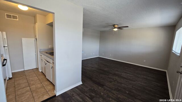 Image 6 of 7 For 516 Gentleman  19