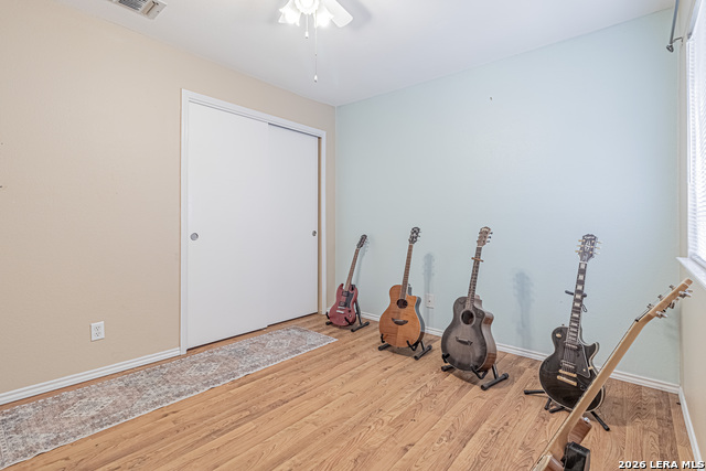 Image 21 of 41 For 5903 Cedar Path