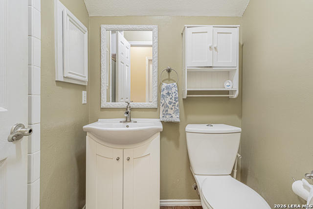 Image 37 of 41 For 5903 Cedar Path