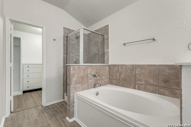 Image 14 of 25 For 5306 Tomas  