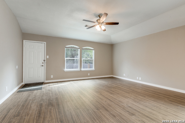 Image 22 of 25 For 5306 Tomas  