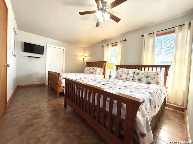 Image 23 of 30 For 511 Millwood