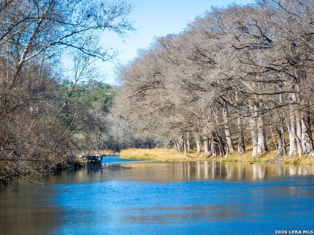 Image 18 of 22 For 833 Bingham  