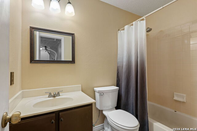 Image 20 of 27 For 131 Clover Creek