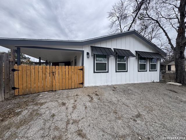 Details for 2703 Menchaca  B, San Antonio, TX 78228