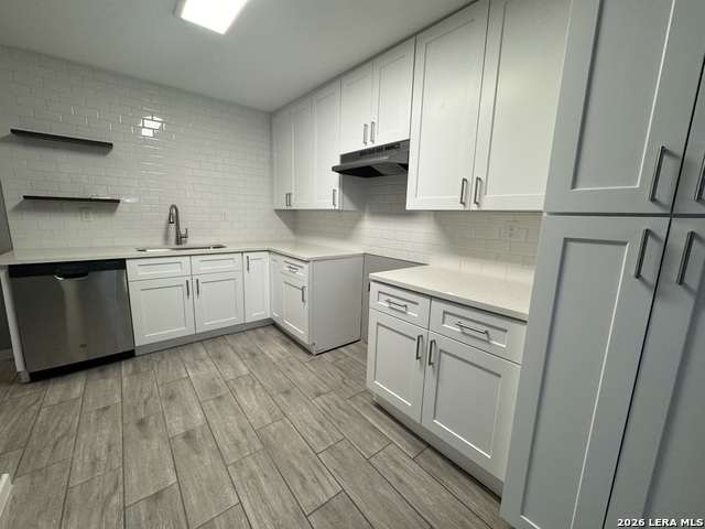 Image 11 of 13 For 2703 Menchaca  B